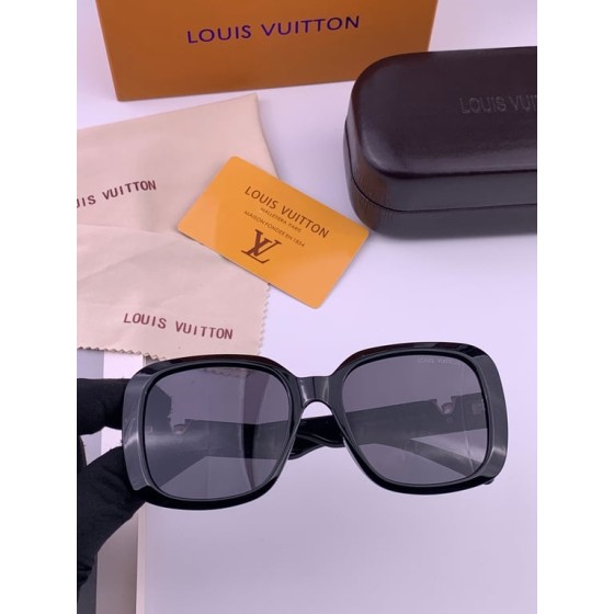 LV Acetate Square Sunglasses (Black)